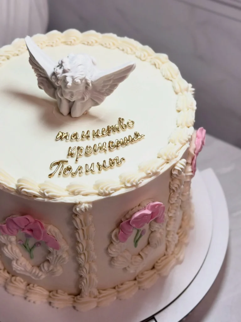 Торт на крещение с ангелочком